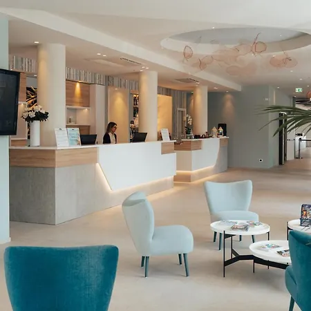 Hotel Galassia & 4*