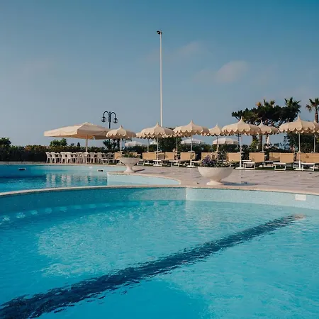 Hotel Galassia & 4*